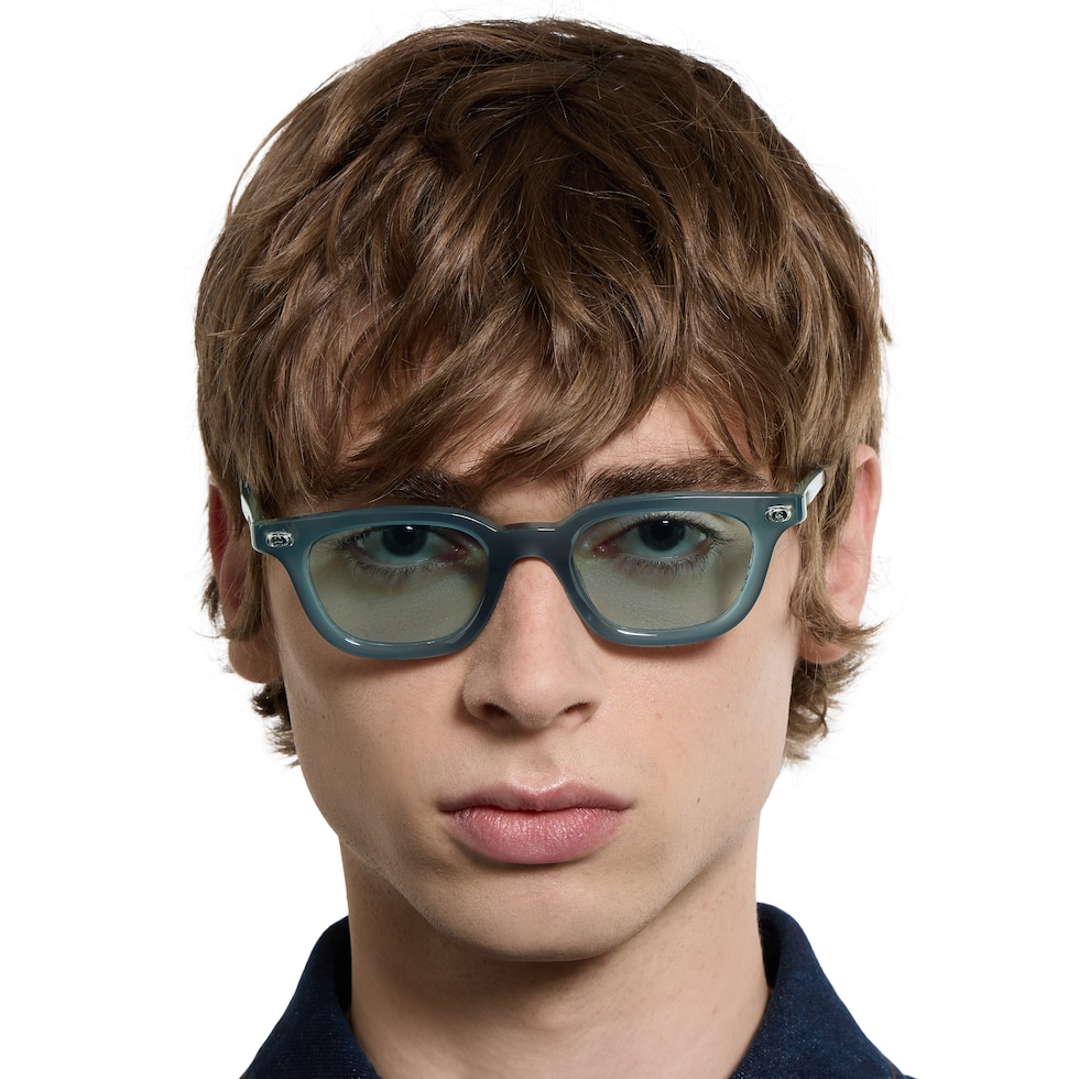 Oval frame sunglasses in opal blue | GUCCI® US