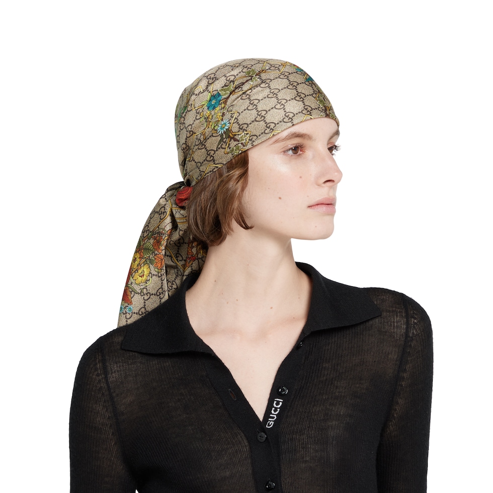 Printed silk twill carré in brown and multicolor | GUCCI® US