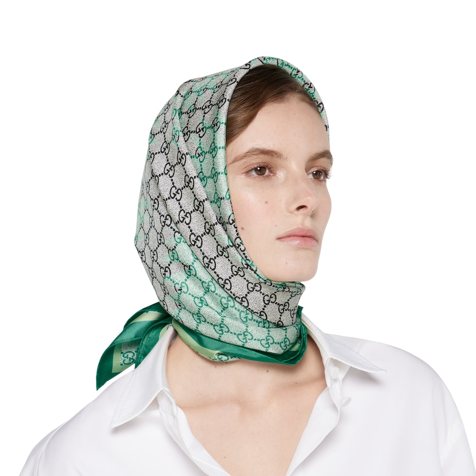 90 x 90 プロジェクト プリント シルクスカーフ ・グリーン | GUCCI公式