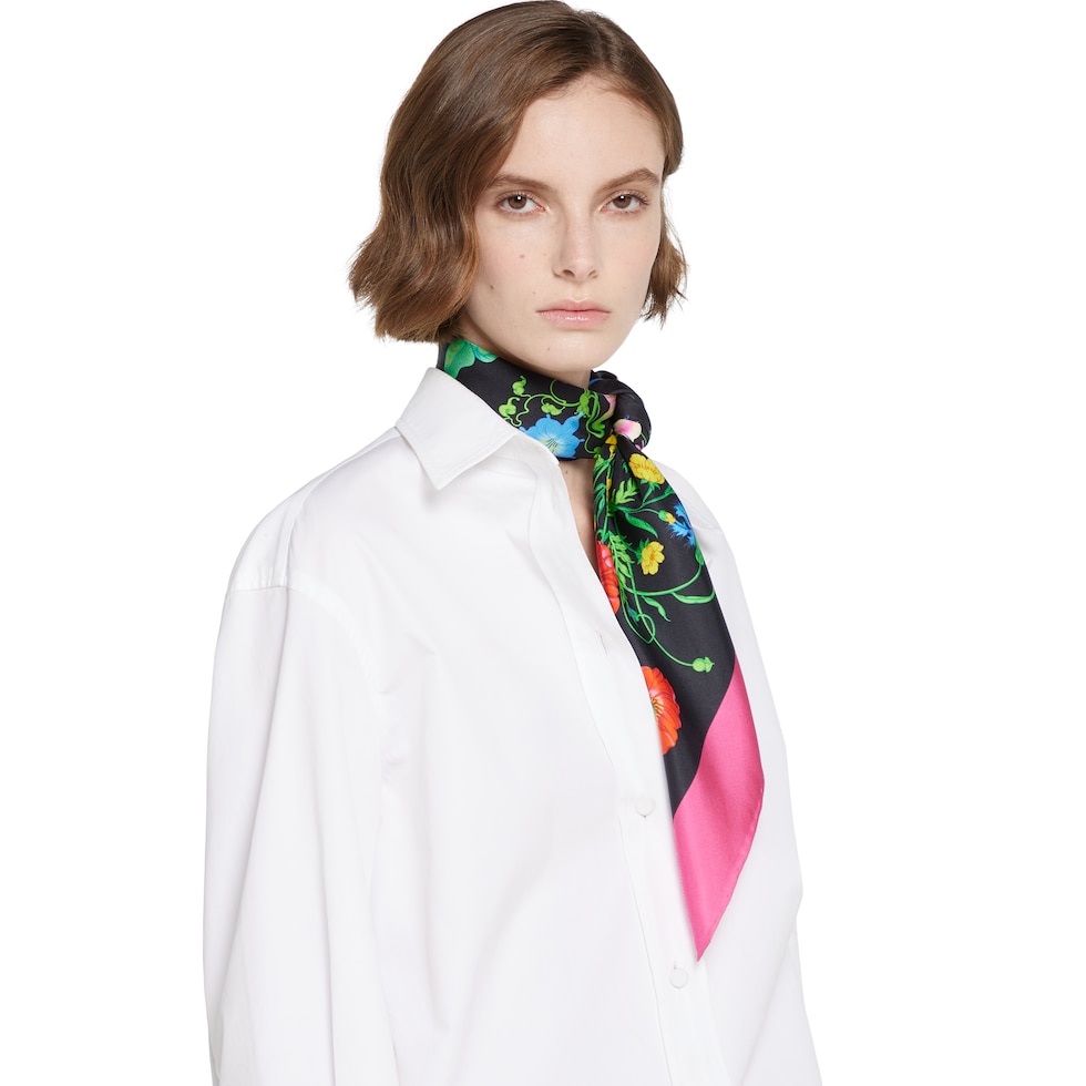 90 x 90 project printed silk carré in black and multicolor 90 x 90 project printed silk carré in black and multicolor