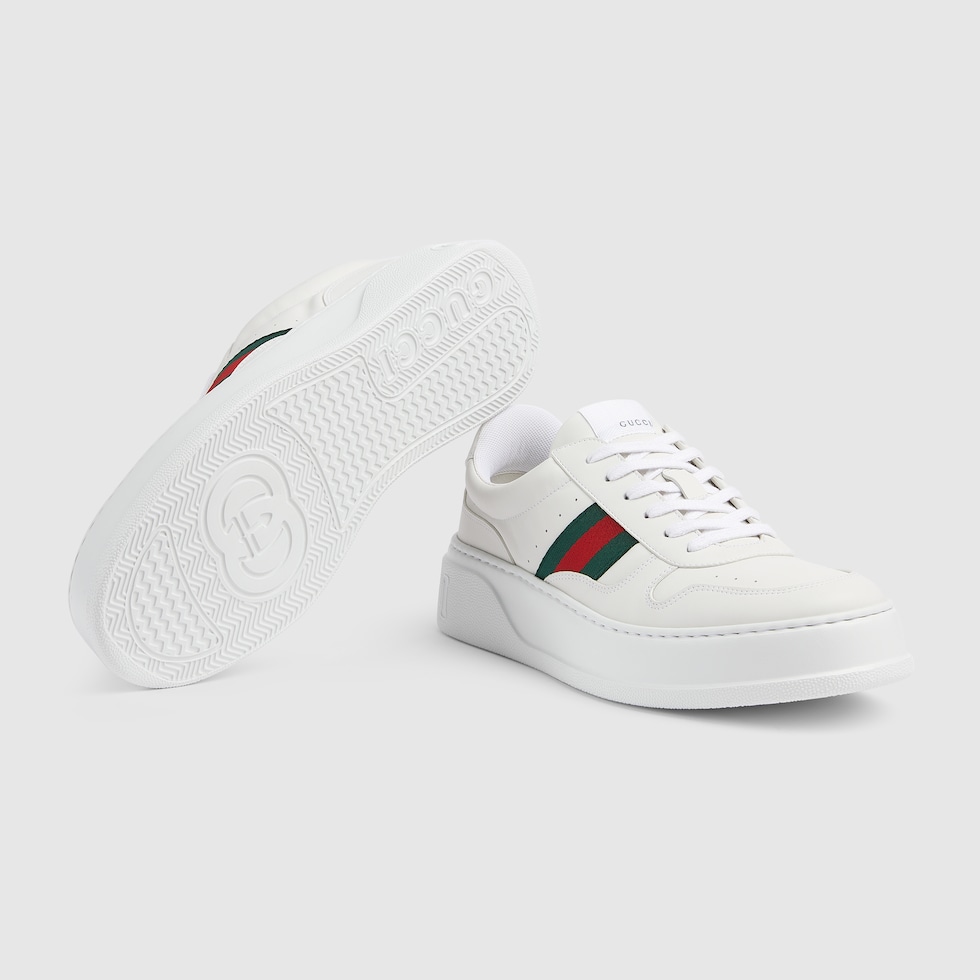 848317_UPG40_9064_015_100_0000