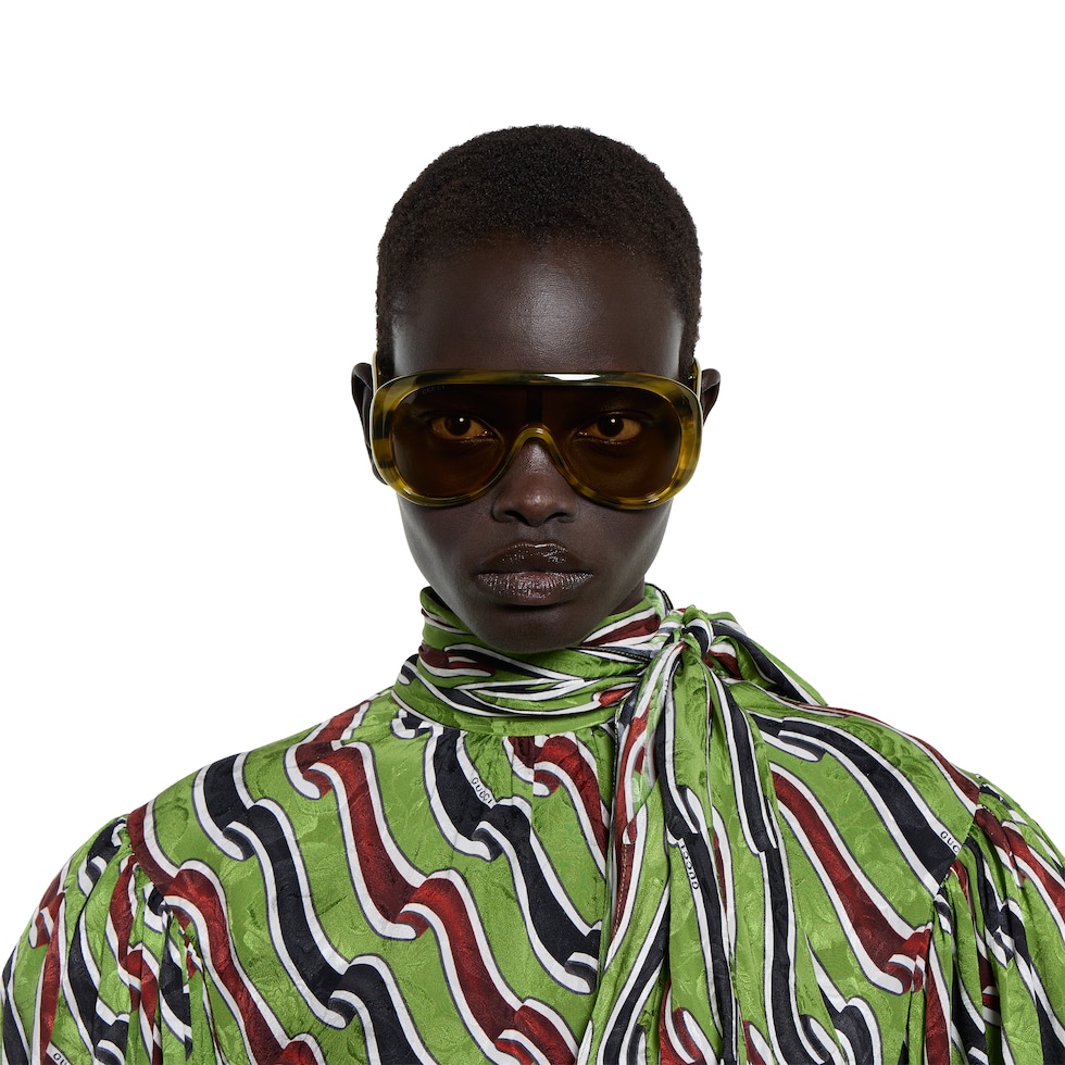 Rectangular frame sunglasses in green tortoiseshell | GUCCI® US