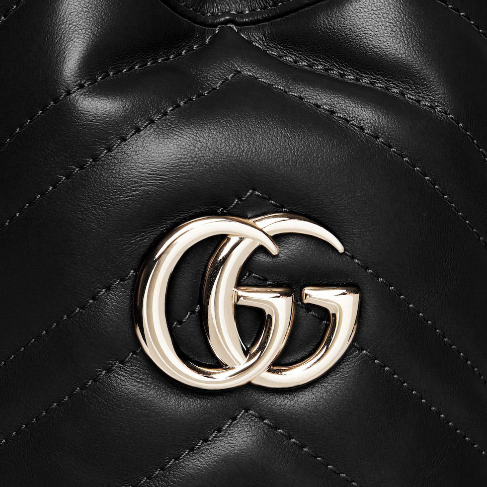 GGマーモント〕スモール バケットバッグ ・ブラック レザー | GUCCI公式