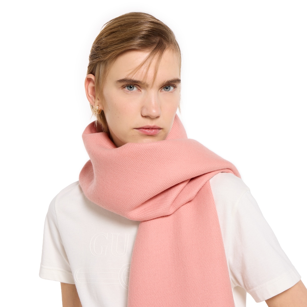 Wool cashmere scarf in light pink and pink | GUCCI® US
