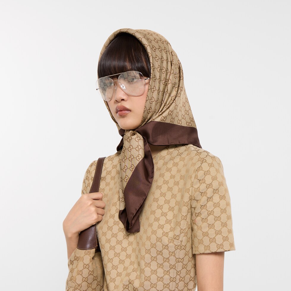 Printed silk twill carré in brown and light brown | GUCCI® US display picture 3