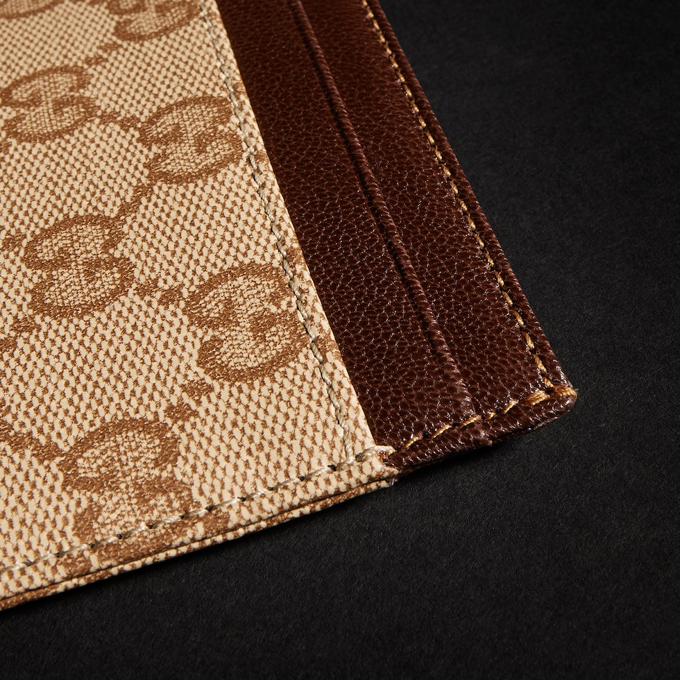 Gucci Essence Classic card case in sand and brown GG canvas | GUCCI® UK