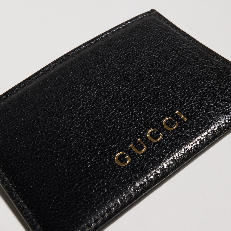 Card case with Gucci lettering in black leather | GUCCI® KW
