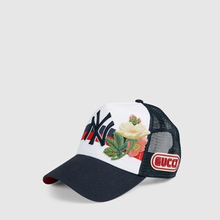Baseball cap with NY Yankees™ patch
