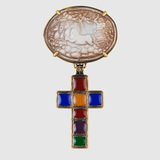 Brooch with cross and cameo