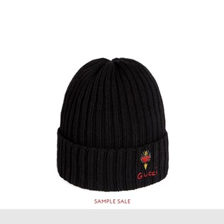 Wool hat with pierced heart