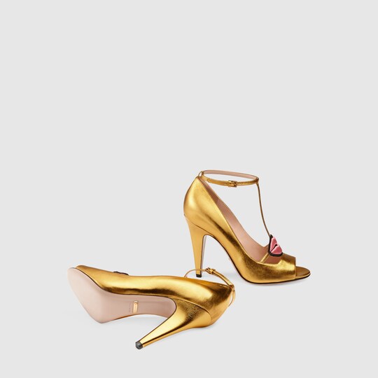 gucci metallic leather platform pumps