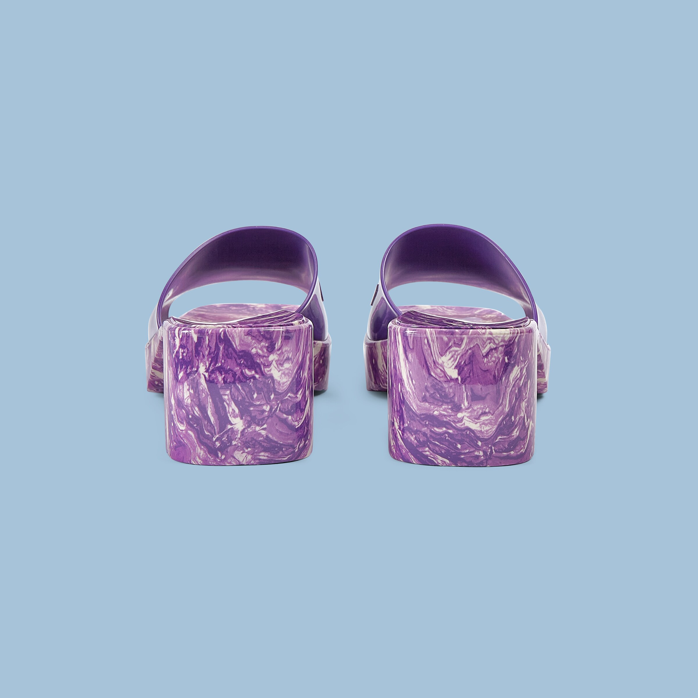 Women's slide sandal with Gucci logo in purple rubber GUCCI® US
