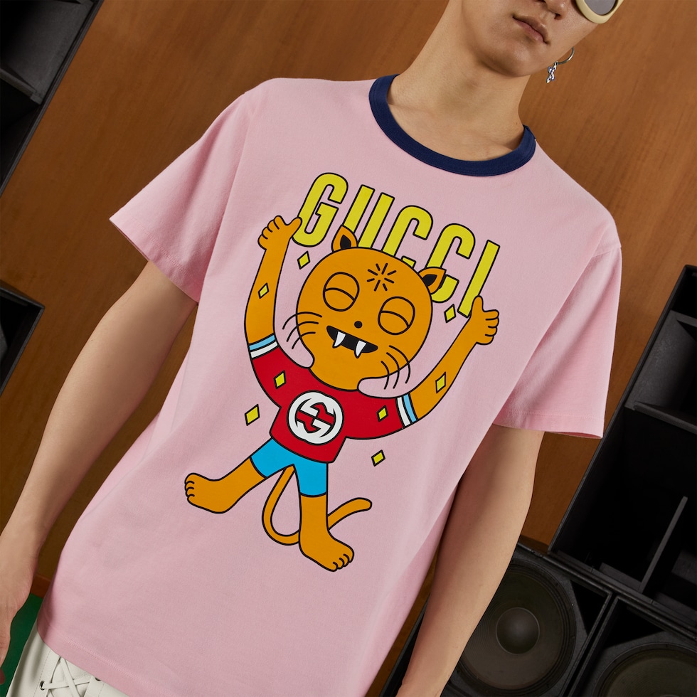 Gucci cat print cotton Tshirt in pink GUCCI® DK