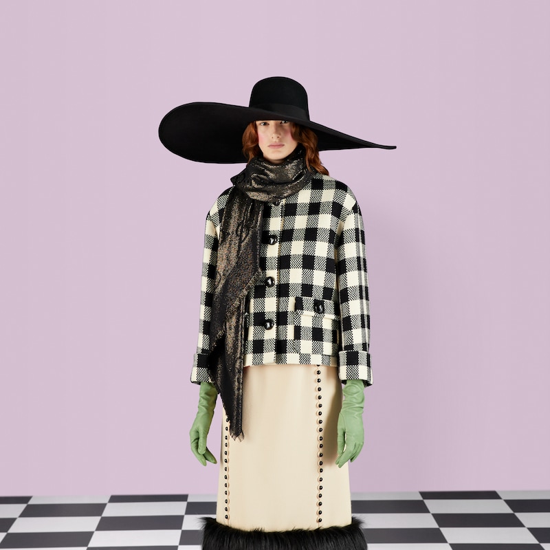 GG lamé jacquard shawl in black | GUCCI® SG