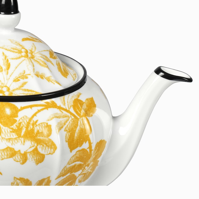 Herbarium teapot