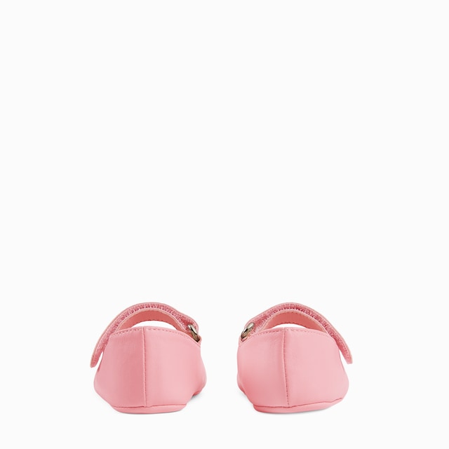 【早い者勝ち】GUCCI ファーストシューズ　17（日本サイズ11位） グッチ ベビー シューズ おすすめ | GUCCI® JP