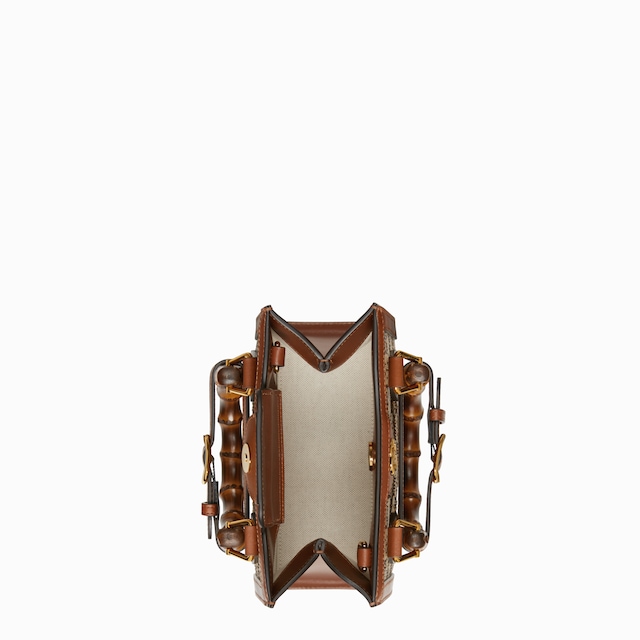 Borsa shopping Gucci Diana misura piccola con cristalli
