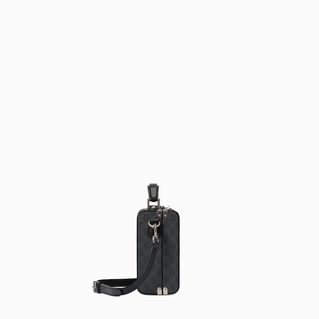 Medium rigid beauty case