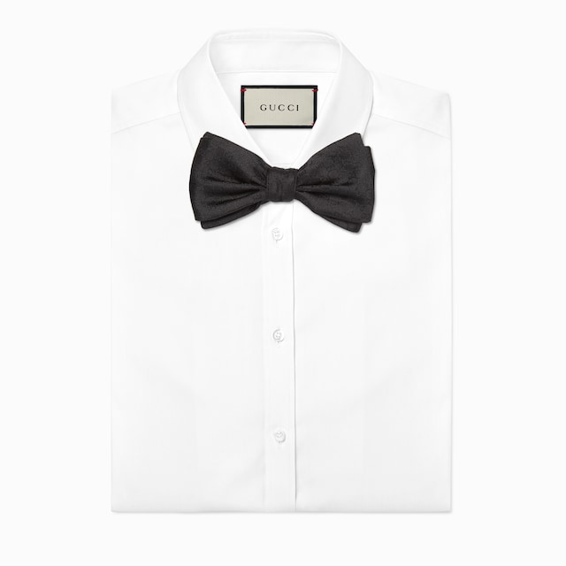 Silk bow tie

