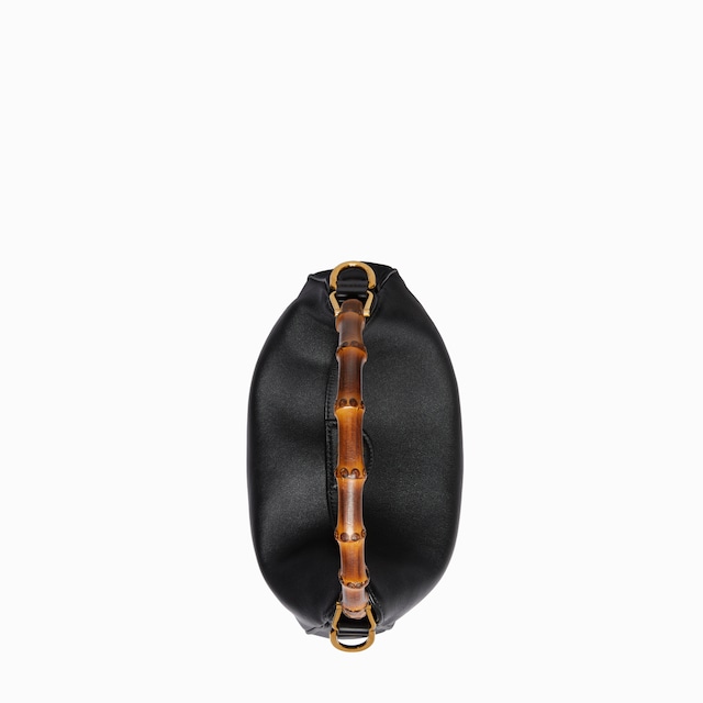 حقيبة الكتف Gucci Diana متوسطة الحجم