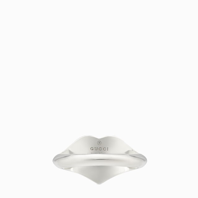 Gucci Heart ring with Interlocking G