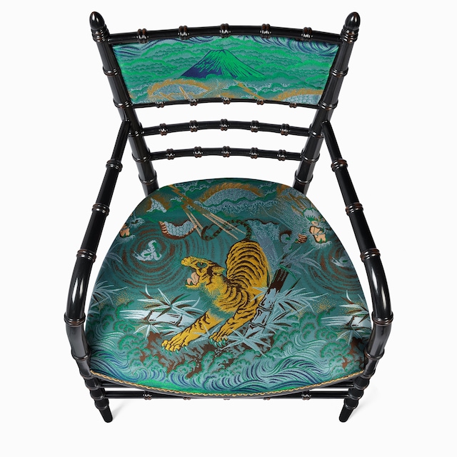 Chiavari tiger jacquard chair with arm rest