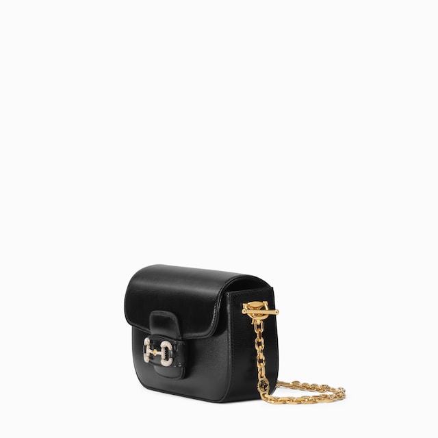حقيبة الكتف Gucci Horsebit 1955 صغيرة الحجم ومزيّنة بالكريستال