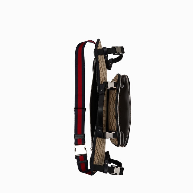 GG skateboard holder with Web
