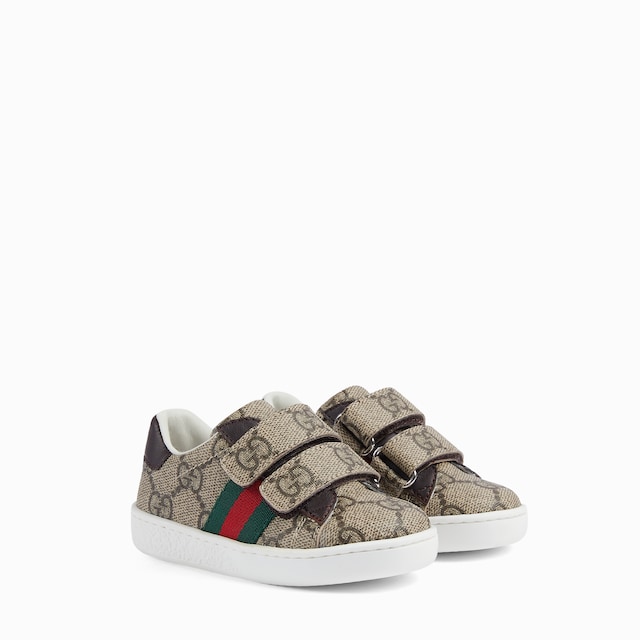 Sneaker Ace