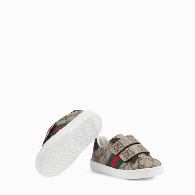 Sneaker Ace