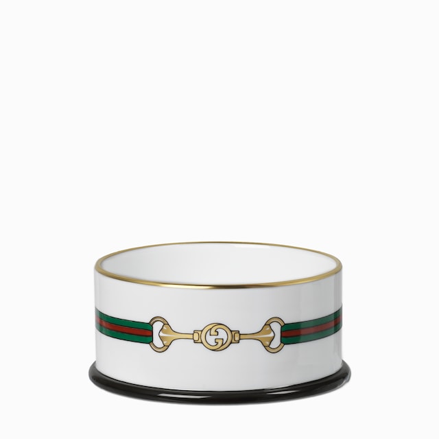 GUCCI ペット用ボウル 初登場！GUCCI(グッチ)のペットコレクションから目が離せない