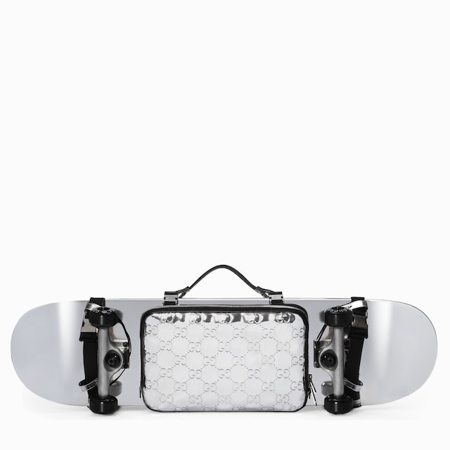 GG skateboard holder