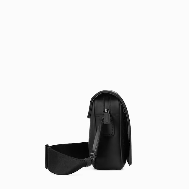 Rubber-effect medium messenger bag