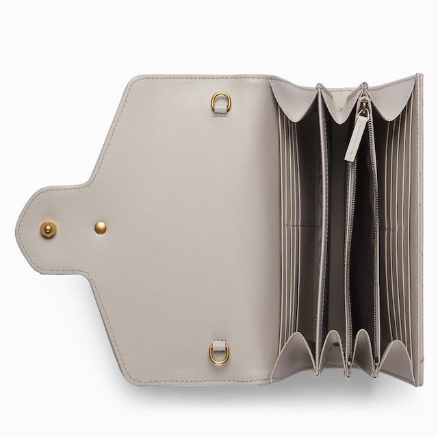 GG Marmont wallet on chain