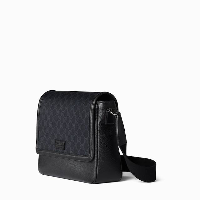 GG Supreme medium crossbody bag