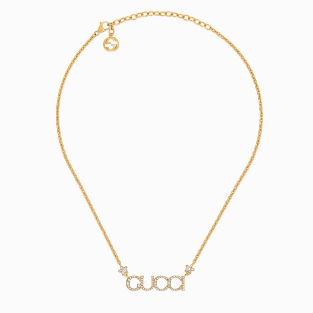 قلادة مزيّنة بأحرف شعار "GUCCI"