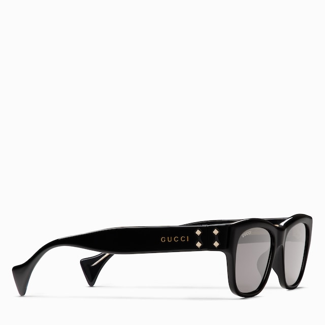 Sonnenbrille mit rechteckigem Rahmen