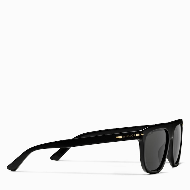Oval frame sunglasses