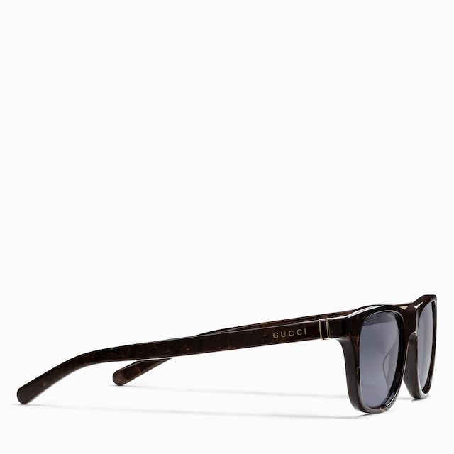 Sonnenbrille mit eckigem Rahmen