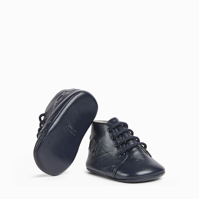 Baby leather boot with Gucci logo