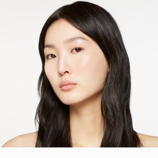 01, Gucci Glow Highlighter powder