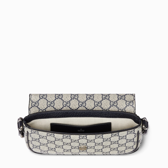 Ophidia pochette