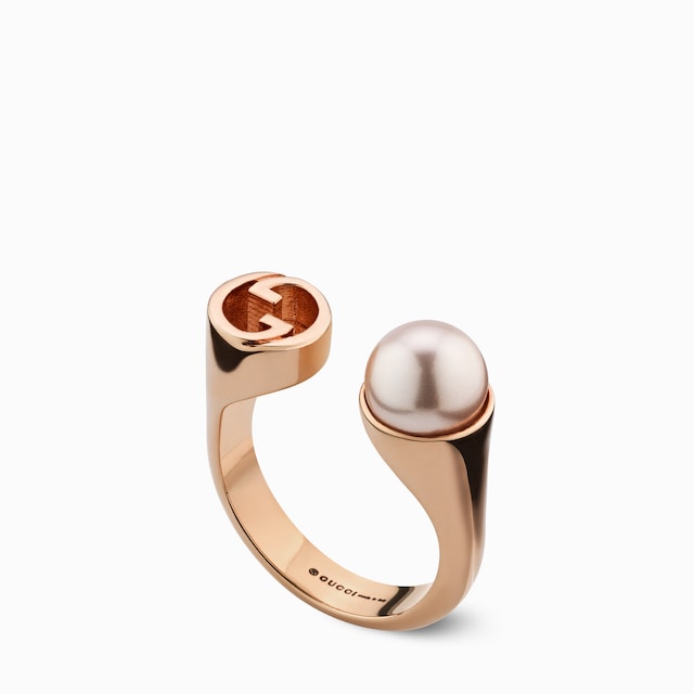 Gucci Blondie resin pearl ring