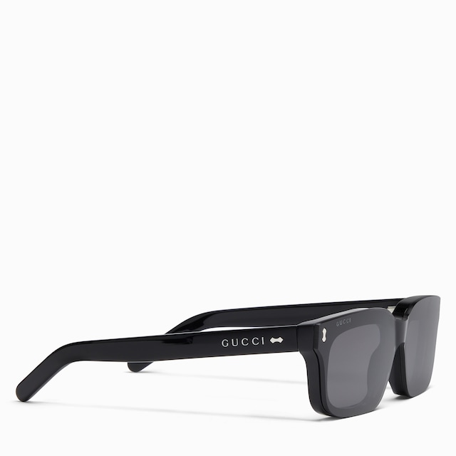 Sonnenbrille mit rechteckigem Rahmen