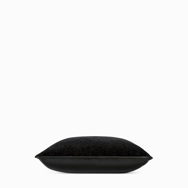 Horsebit velvet jacquard cushion
