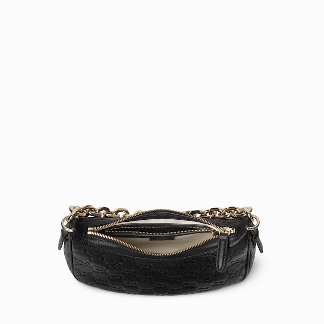GG Emblem medium shoulder bag