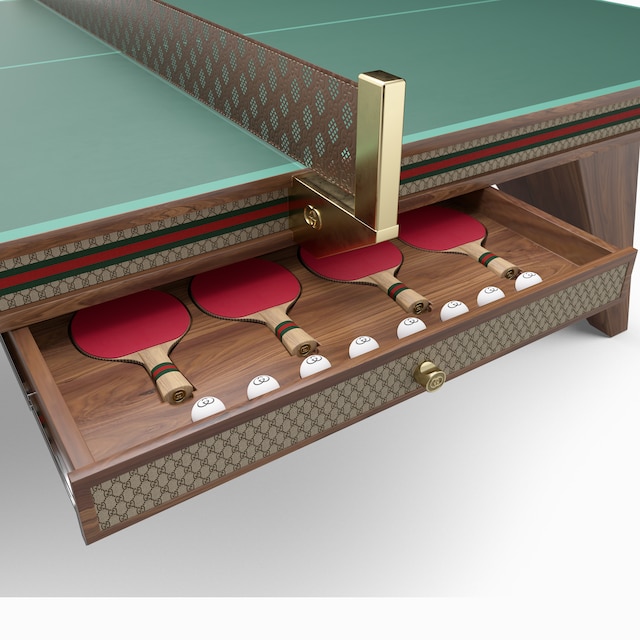 Tennis table
