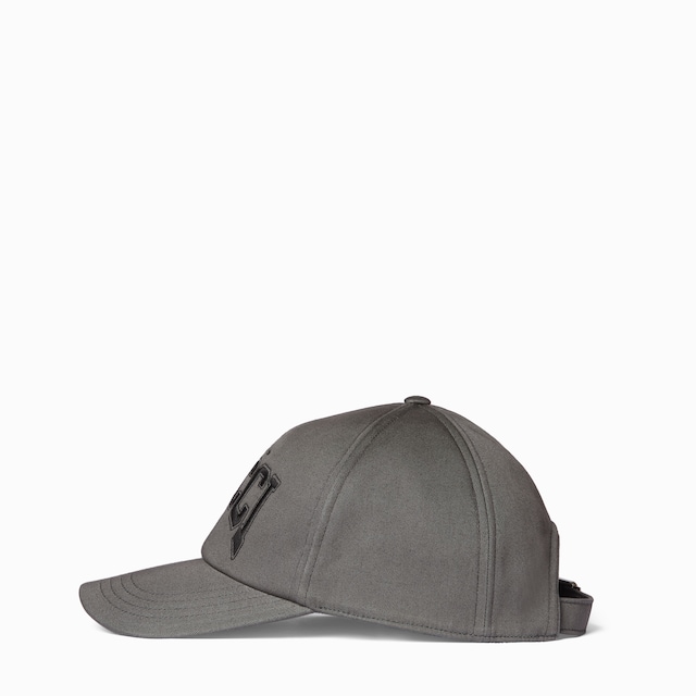 Embroidered cotton baseball hat