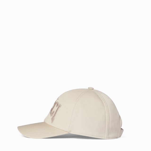 Embroidered cotton baseball hat