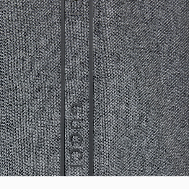 Pantalón infantil de lana bordada